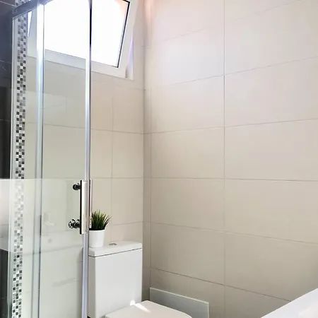 Apartamento Edifico Ouramar T2 *